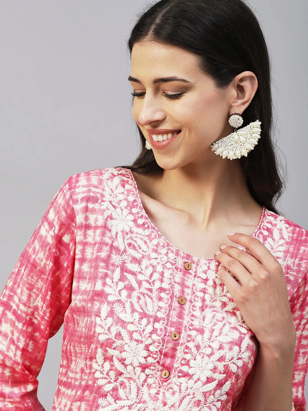 Abstract Printed & Chikankari Embroidered Straight Fit Kurta - Pink