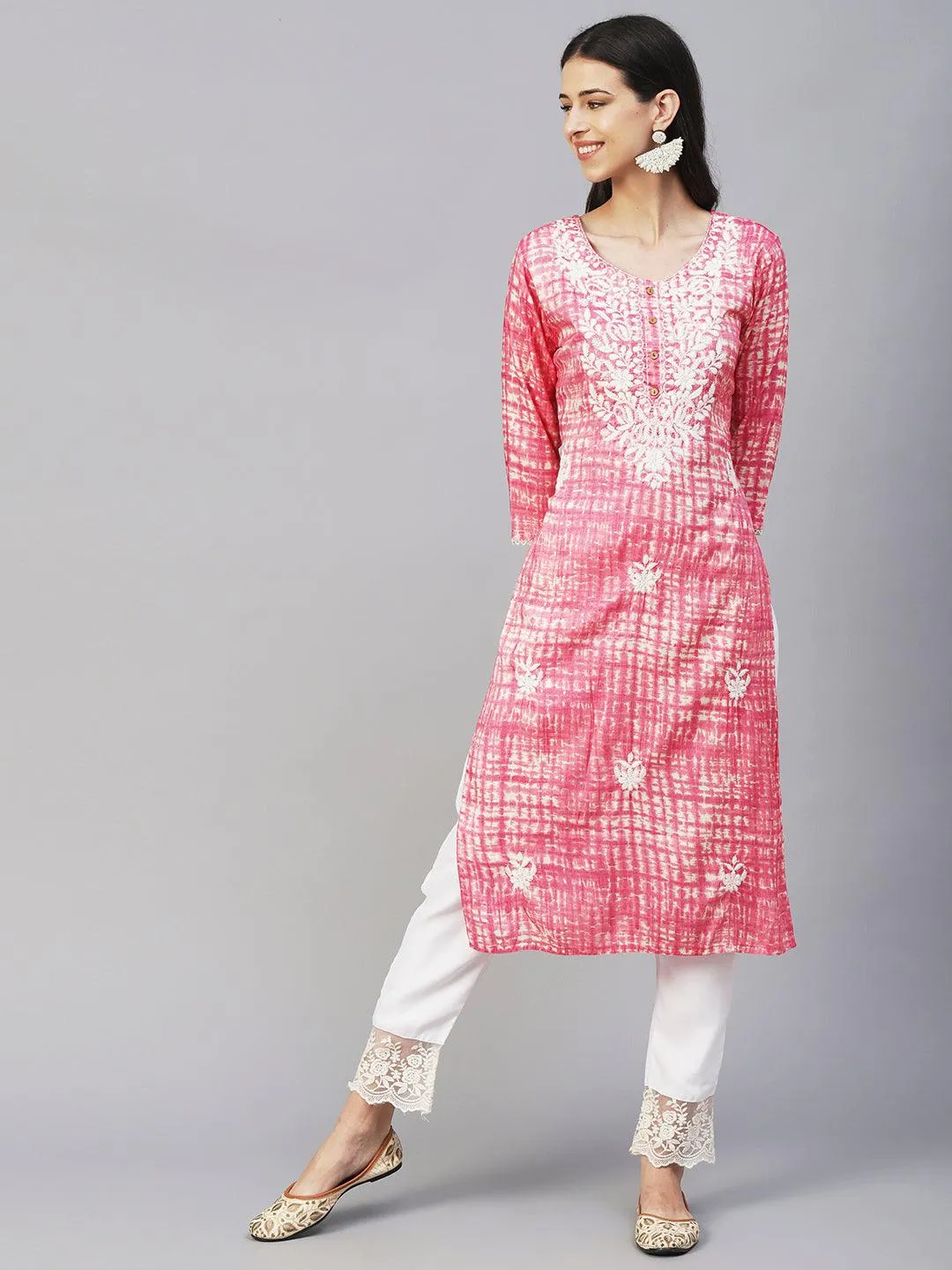 Abstract Printed & Chikankari Embroidered Straight Fit Kurta - Pink