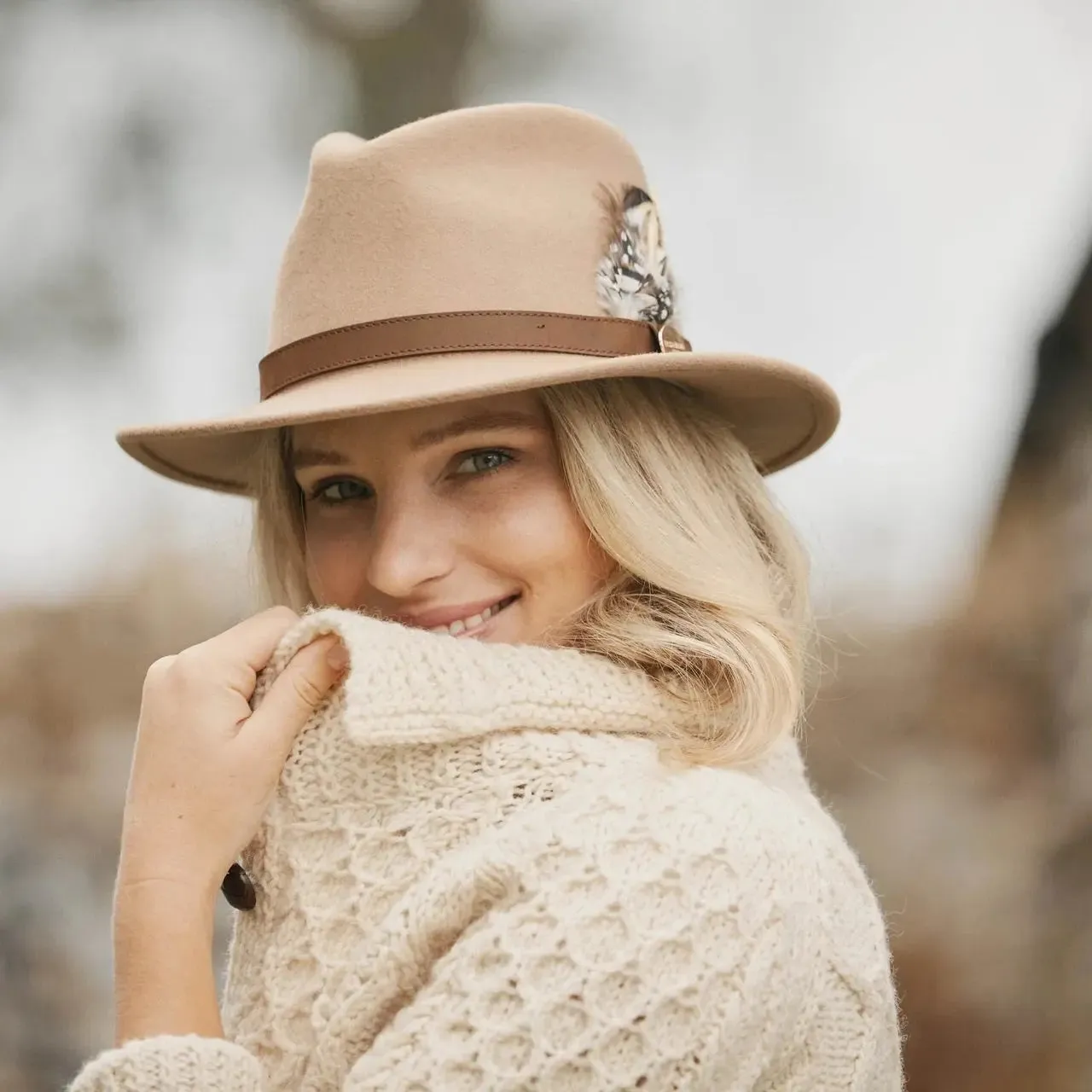 HICKS & BROWN Ladies Suffolk Fedora Hat - Guinea and Pheasant Feather - Camel