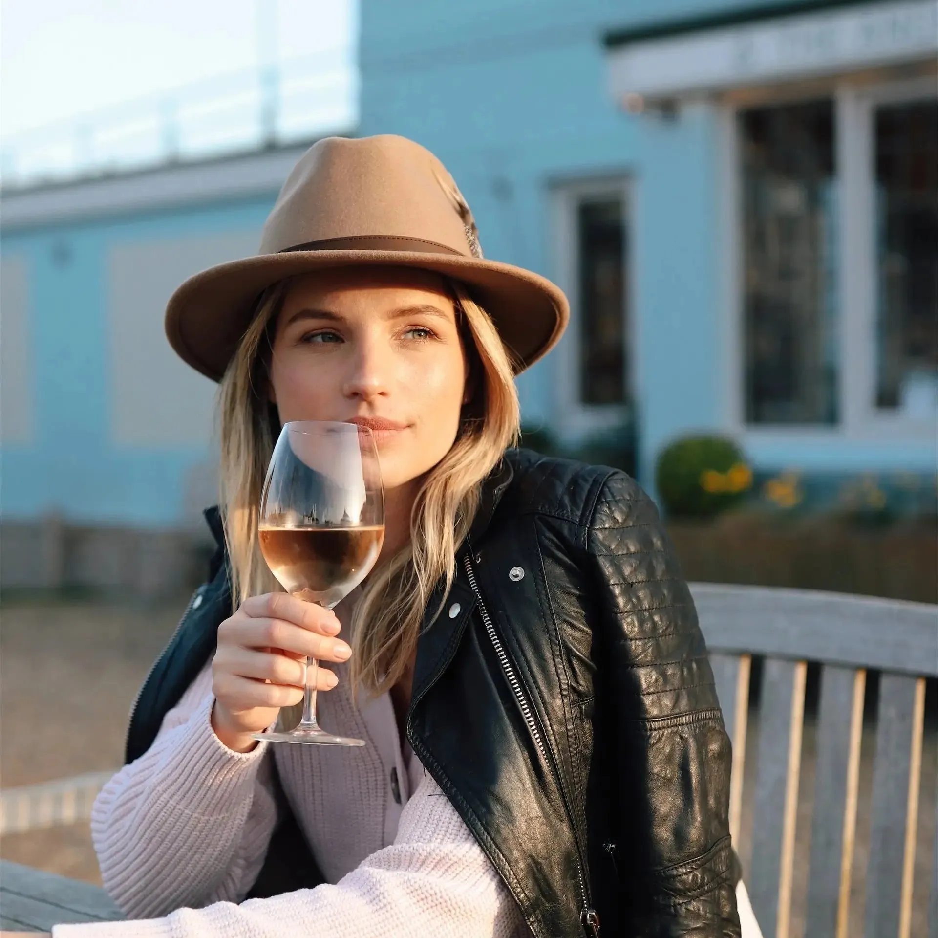 HICKS & BROWN Ladies Suffolk Fedora Hat - Guinea and Pheasant Feather - Camel