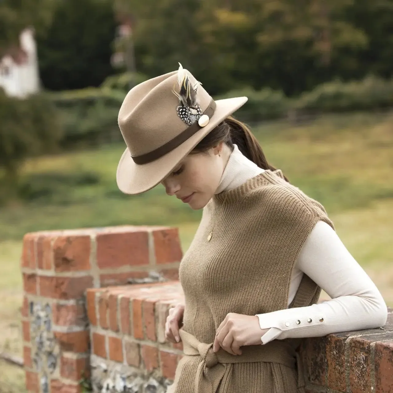 HICKS & BROWN Ladies Suffolk Fedora Hat - Guinea and Pheasant Feather - Camel