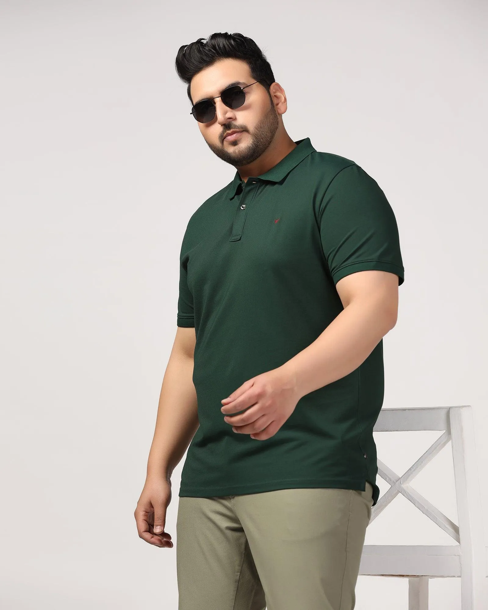 Must Haves Polo Green Solid T-Shirt - Yuki