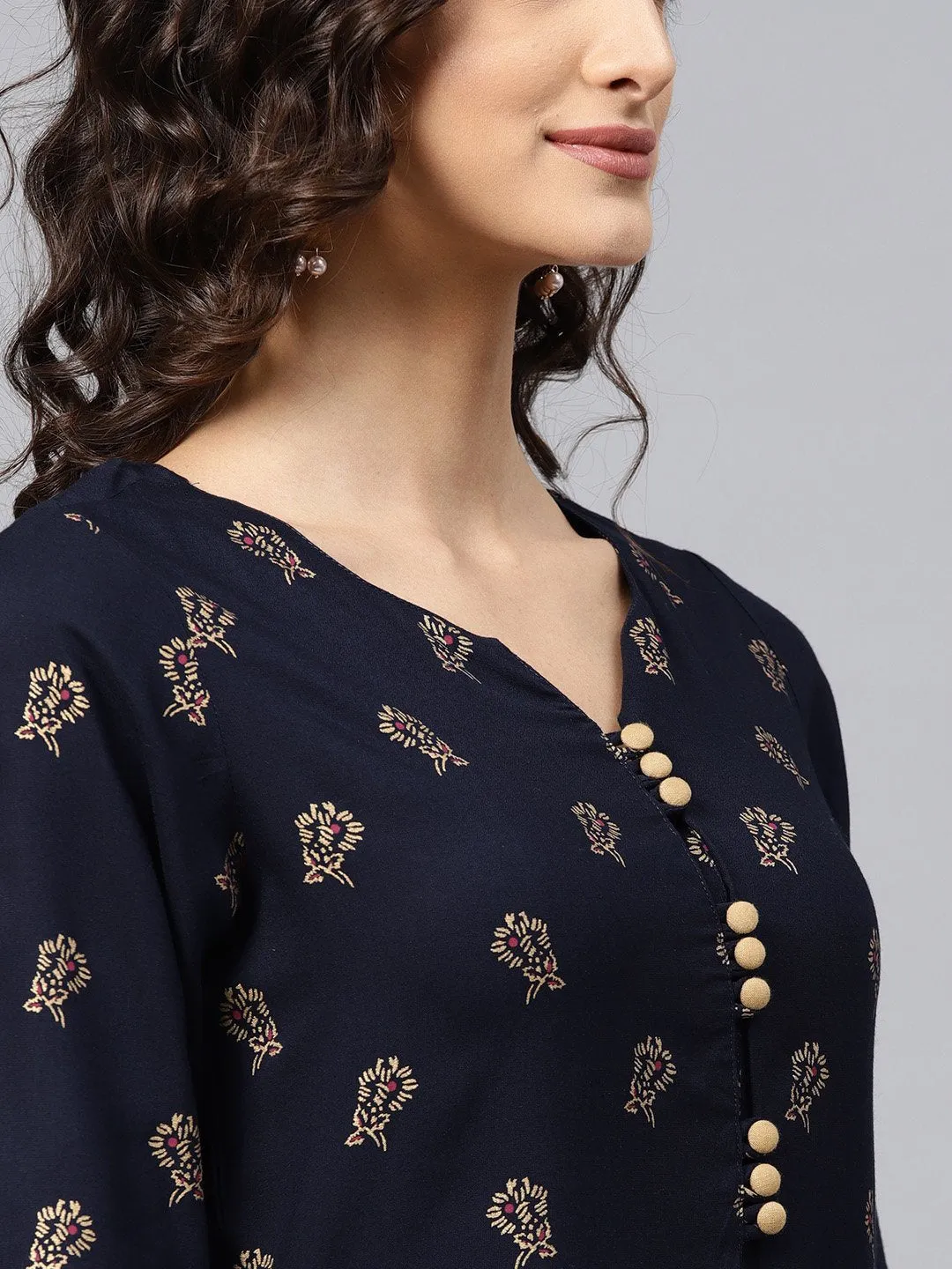 Navy Blue Printed Kurta With V-Neck And 3/4 Sleeves